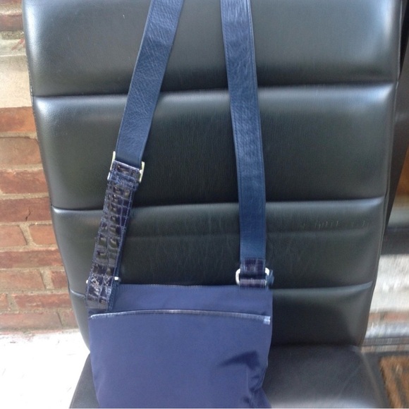 Brighton navy blue crossbody bag - Picture 3 of 4